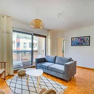 https://beau-t3-grand-balcon-plage-calanques-vieux-port.fr-provencehotel.com