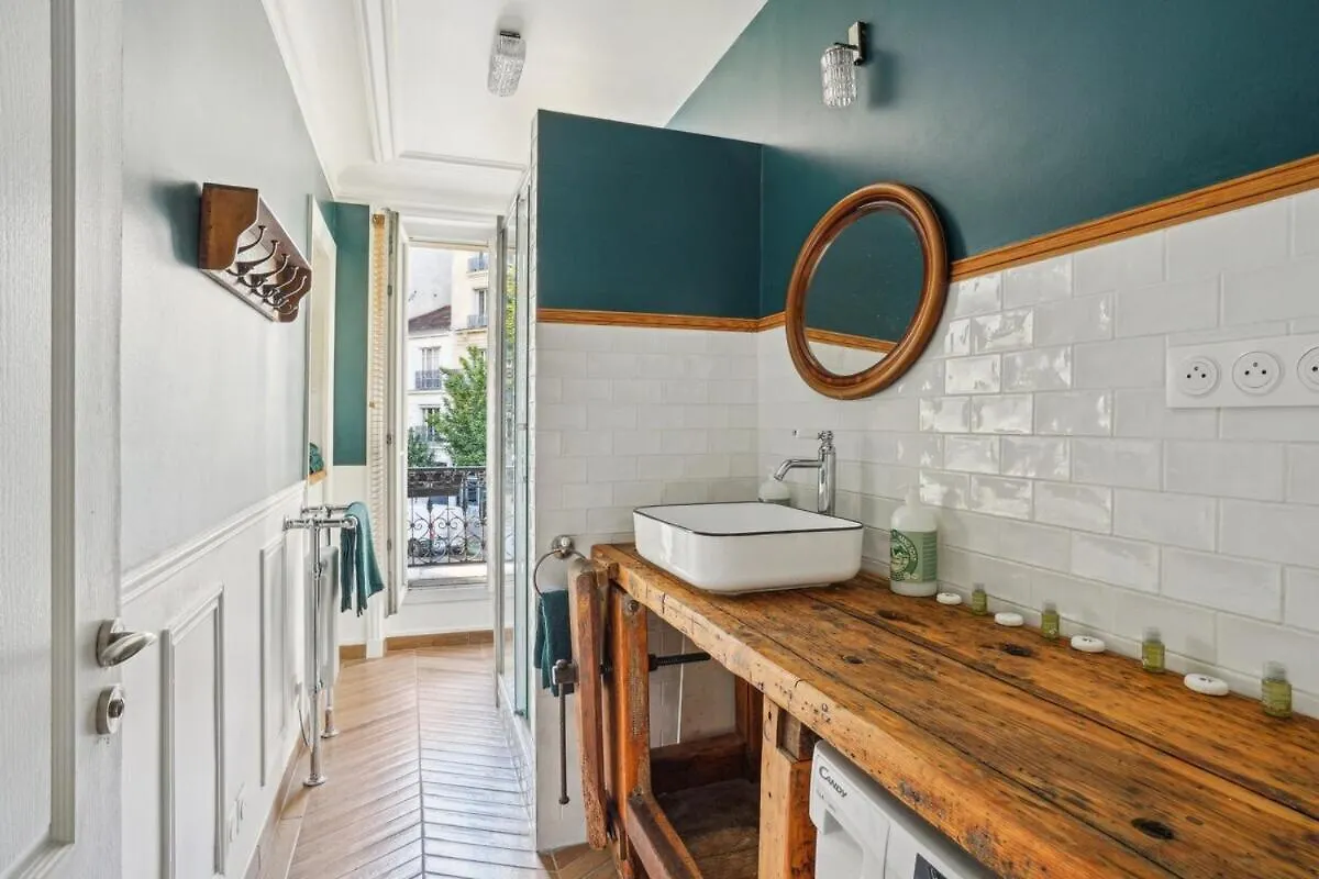 Magnifique Appartement Au Coeur Du Xviiieme Paris 0*,  France