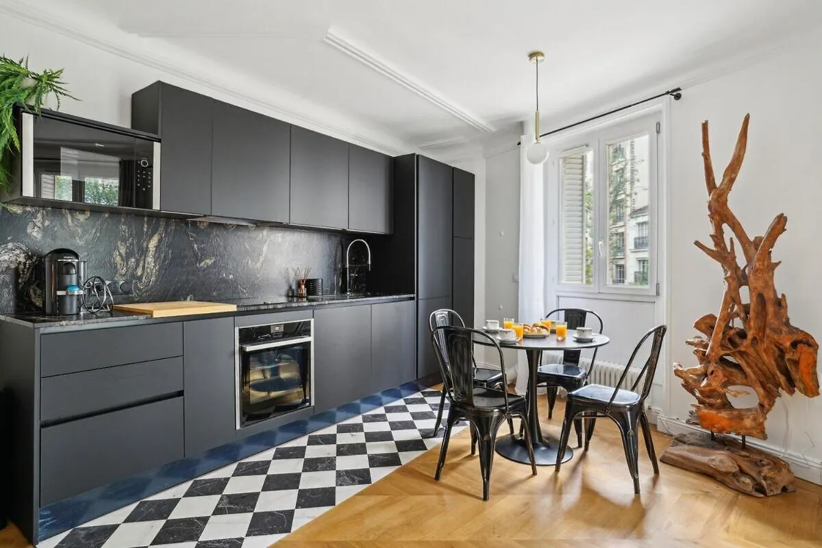 Apartment Magnifique Appartement Au Coeur Du Xviiieme Paris